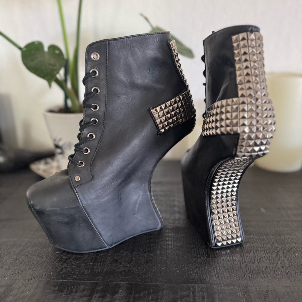 Jeffrey Campbell Women’s Studded “Holy Cross” Heel-less Boots – Size 9
